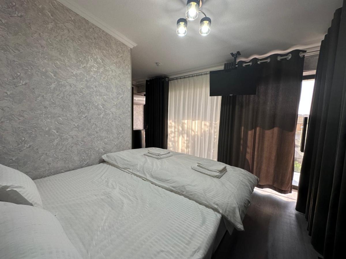 Byond Hotel & Hostel Tachkent Extérieur photo