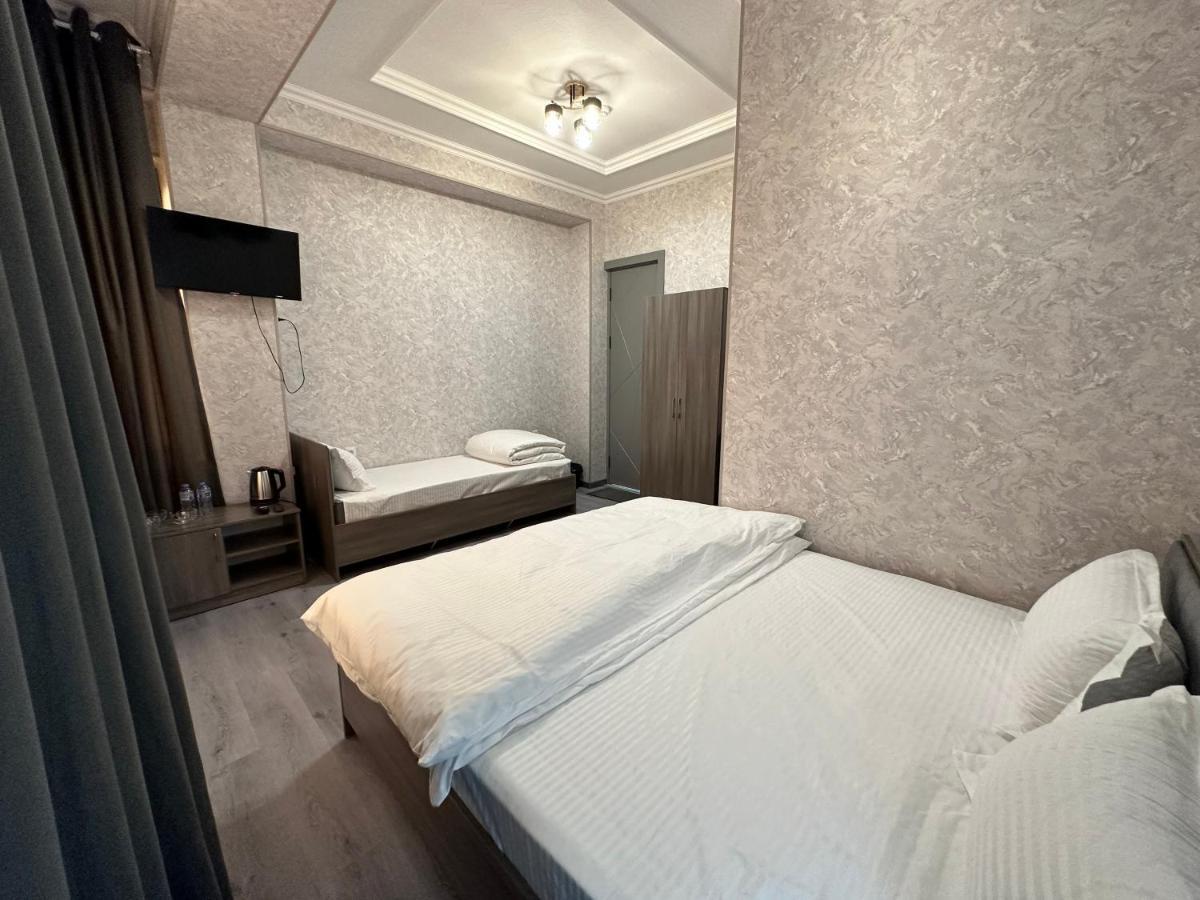 Byond Hotel & Hostel Tachkent Extérieur photo